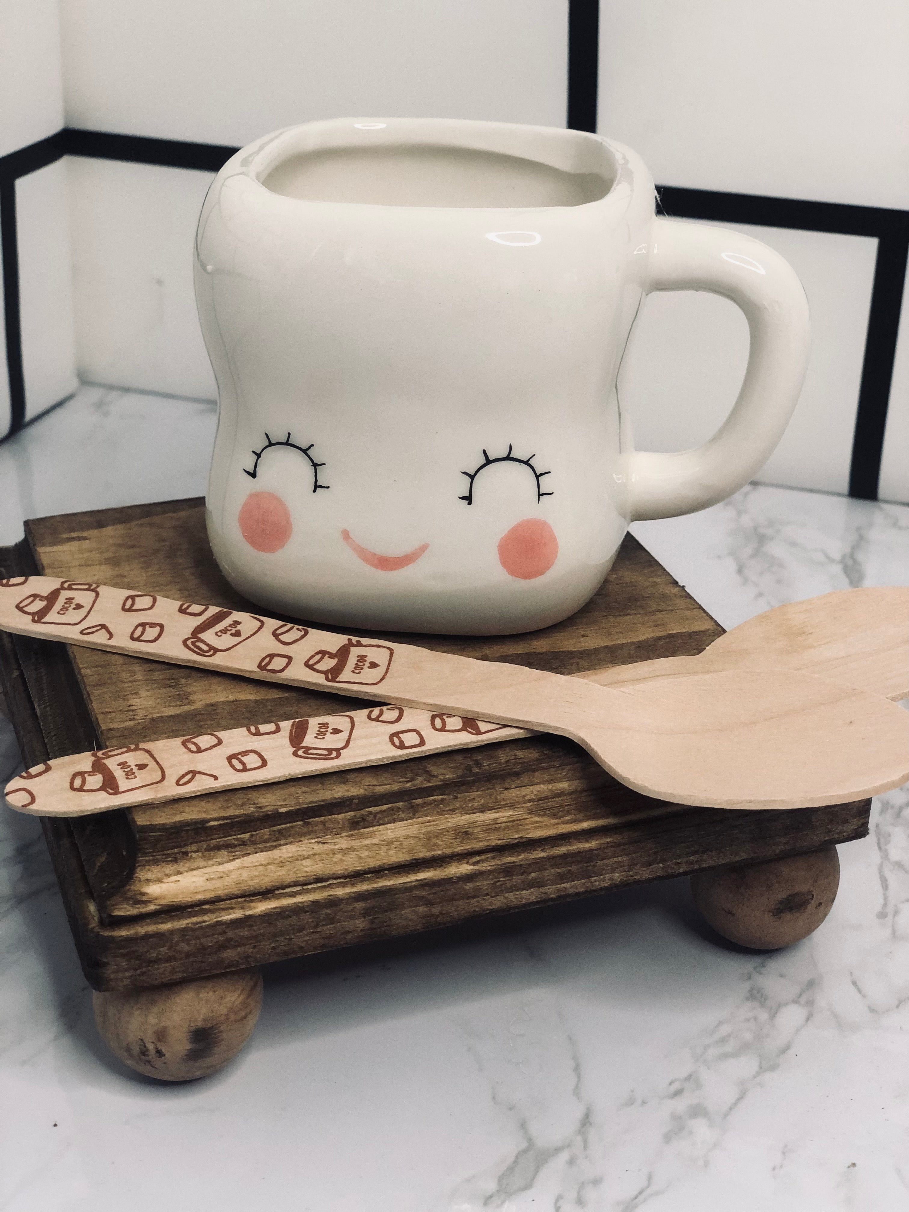 Marshmallow Mugs with Handles
